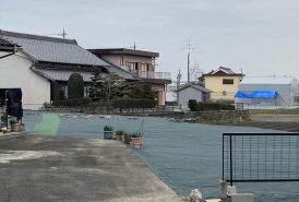 通路の滑り防止に