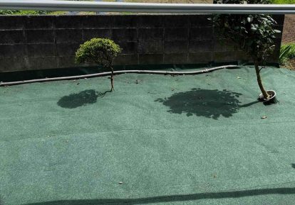 宅地の防草シート事例（お庭）