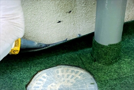 接着剤Dタッチで外壁の隙間対策