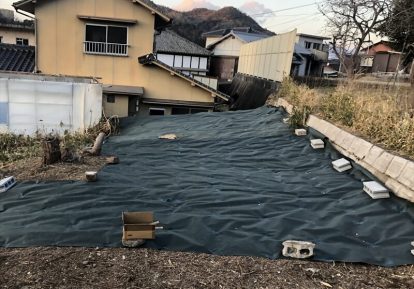 空き地の防草シート施工事例