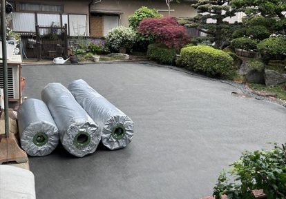 宅地の防草シート事例（お庭）