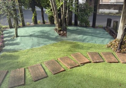 宅地の防草シート事例（お庭）